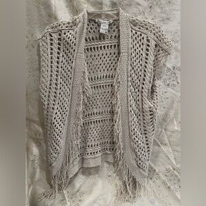 Women’s size Medium crocheted vest from American Rag.